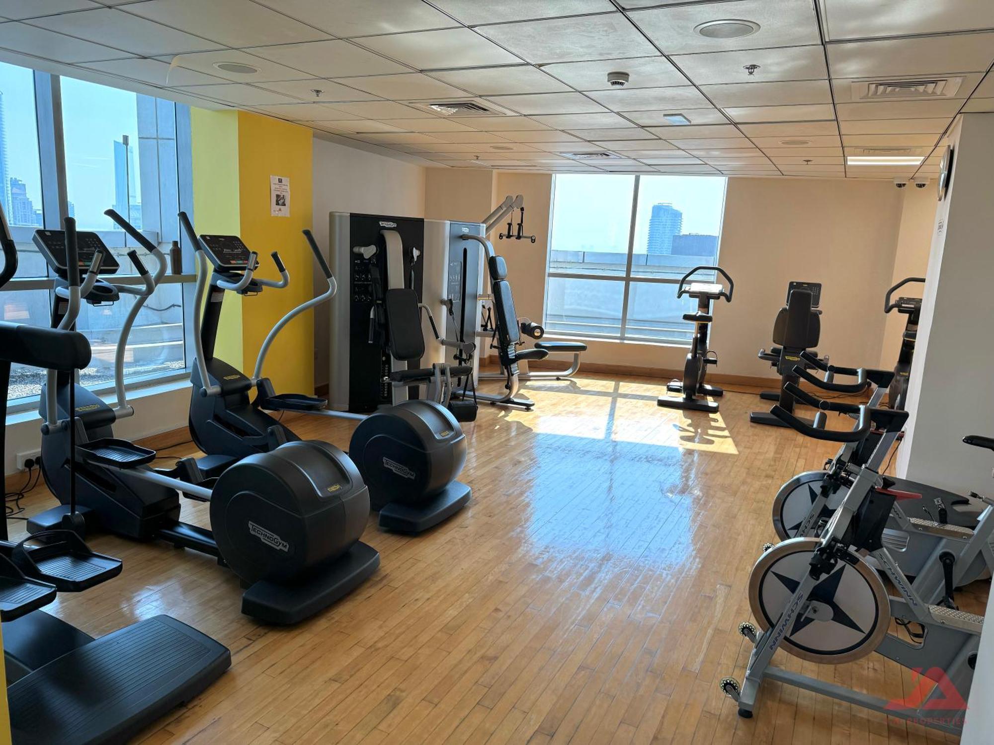 Cozy Marina & Sea View Apt In Bay Central Tower Dubai Marina With Modern Gym & Pool, Steps To Beach & Metro Екстериор снимка