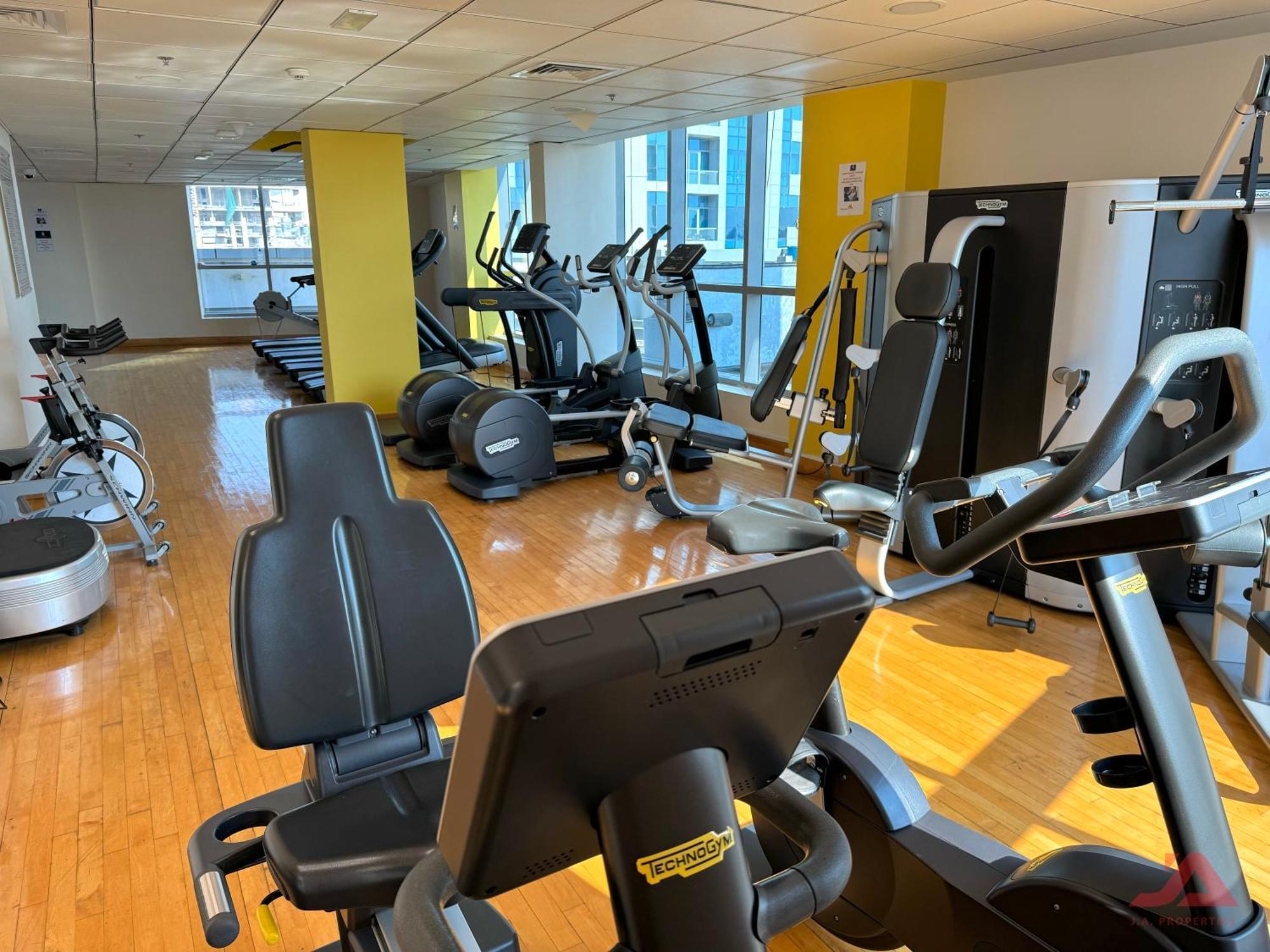 Cozy Marina & Sea View Apt In Bay Central Tower Dubai Marina With Modern Gym & Pool, Steps To Beach & Metro Екстериор снимка