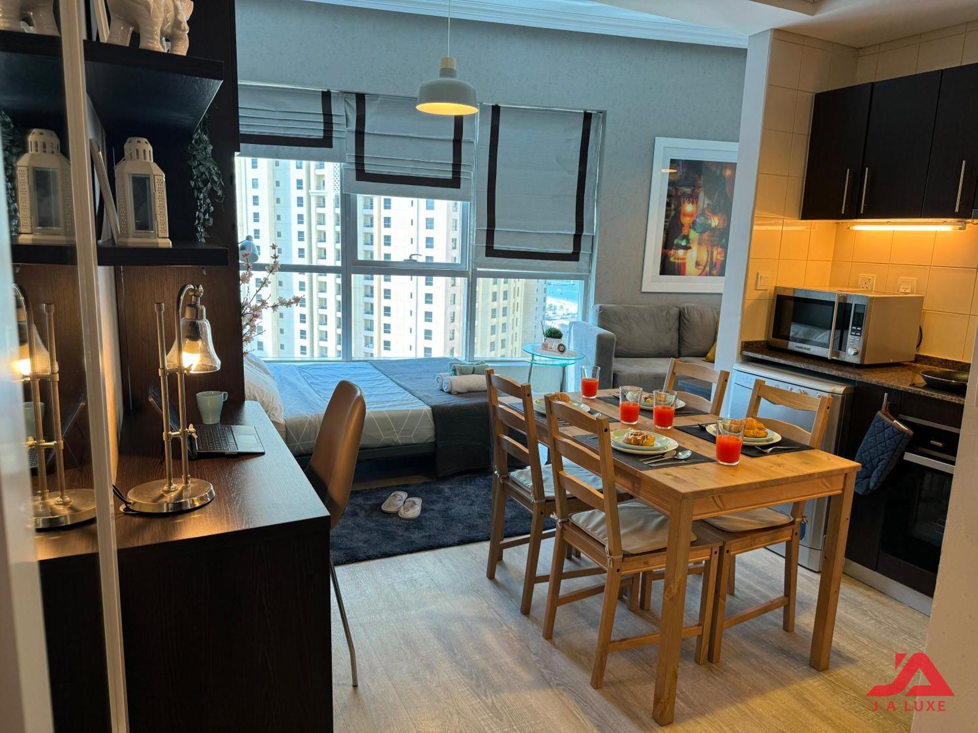 Cozy Marina & Sea View Apt In Bay Central Tower Dubai Marina With Modern Gym & Pool, Steps To Beach & Metro Екстериор снимка