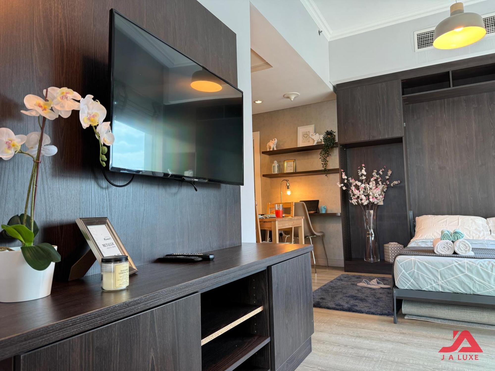 Cozy Marina & Sea View Apt In Bay Central Tower Dubai Marina With Modern Gym & Pool, Steps To Beach & Metro Екстериор снимка