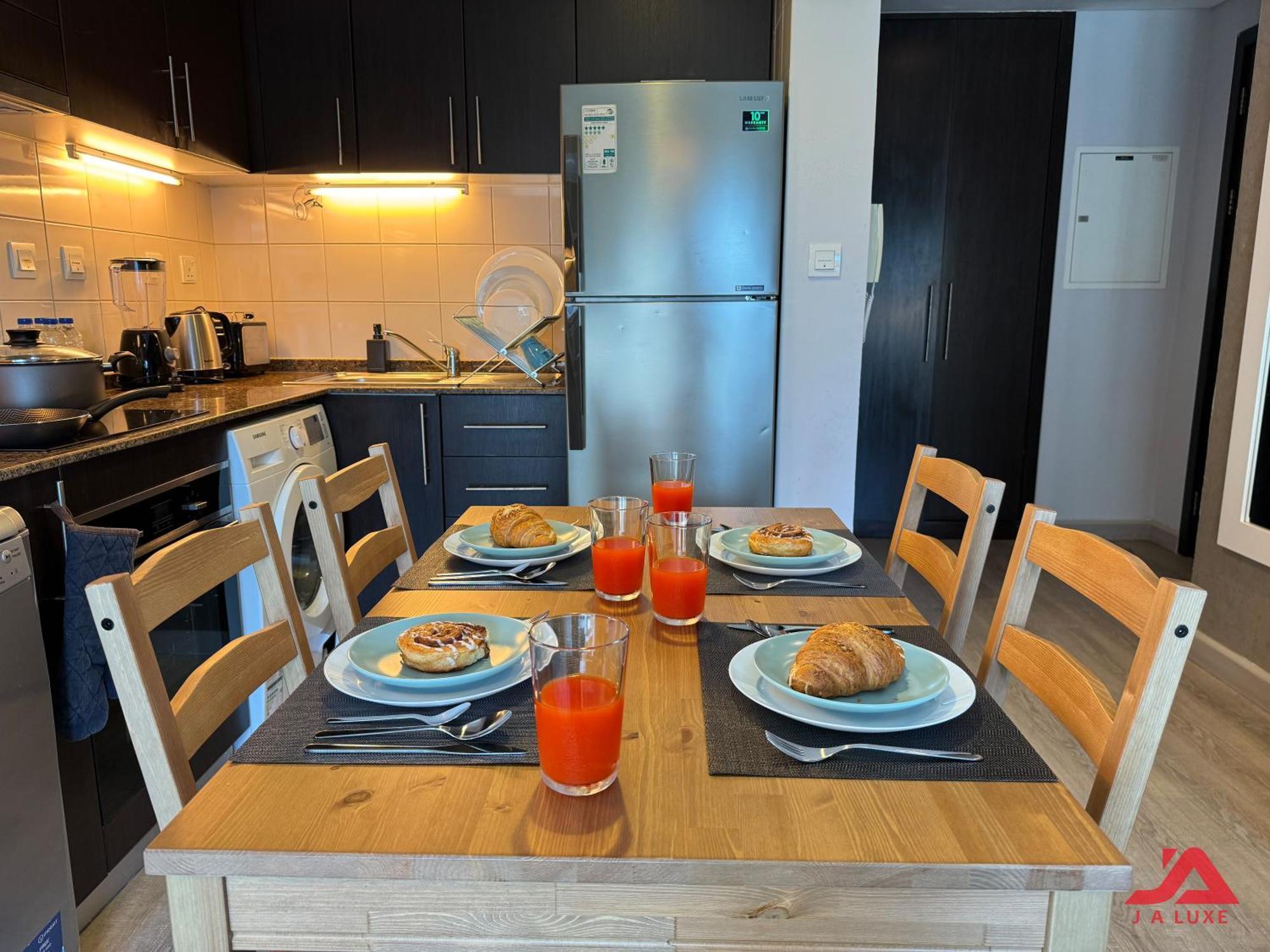 Cozy Marina & Sea View Apt In Bay Central Tower Dubai Marina With Modern Gym & Pool, Steps To Beach & Metro Екстериор снимка